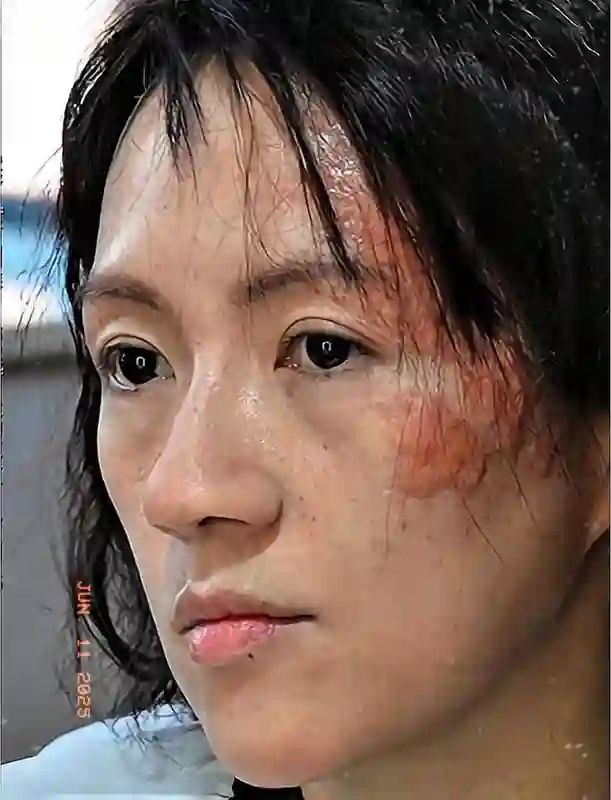 李安赞章子怡“老天爷赏饭的类型”，即使脸上有疤，依旧清秀动人