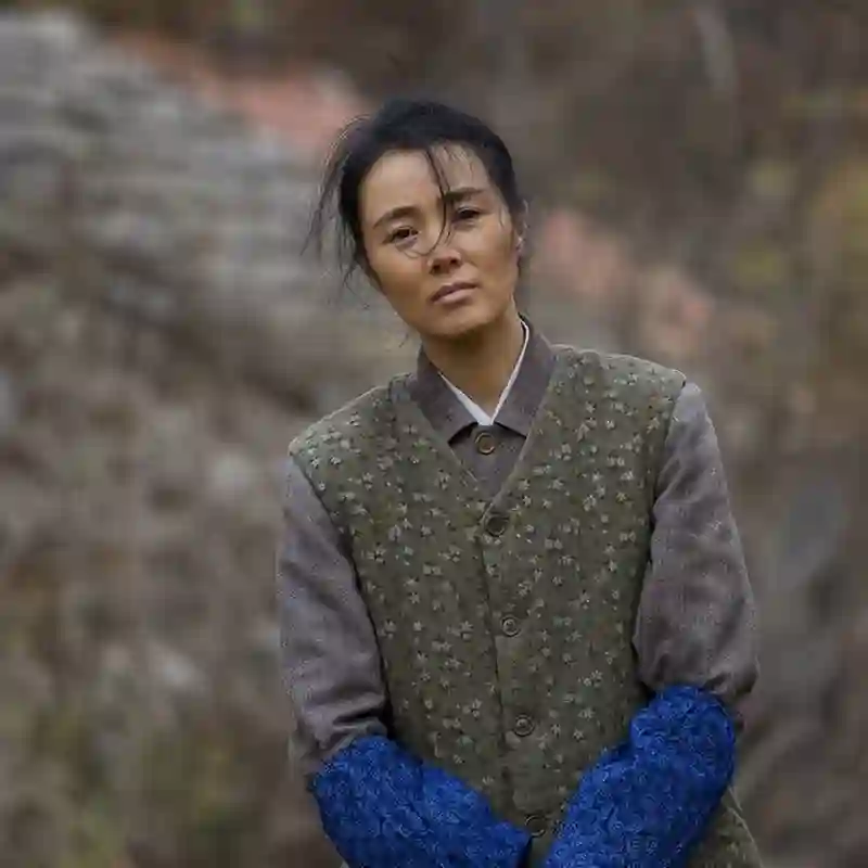 姜文助她“一脱成名”，戏外却守身如玉，50岁依旧未婚