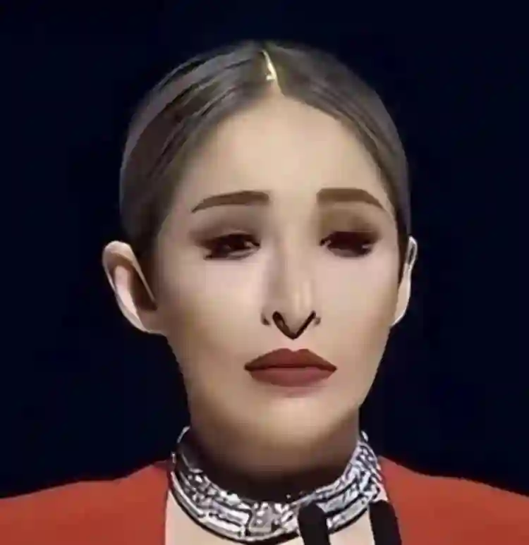 无滤镜下，王琳腊肉脸忍了、戚薇机器脸忍了、萧亚轩老鹰脸没忍住