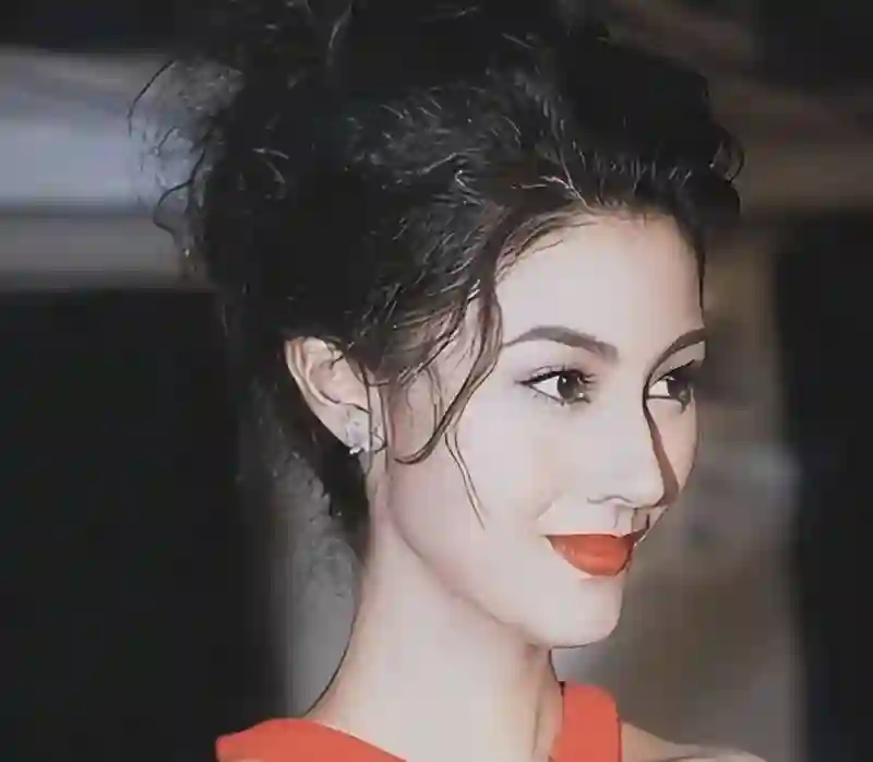丑基因有多强大？连这10位大美女也没办法，孩子颜值个个不随妈