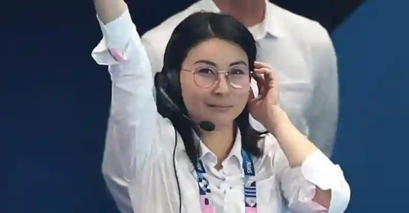 直到郭晶晶孩子没能登舰，才发现仨娃名字暗藏深意，字字都有来头