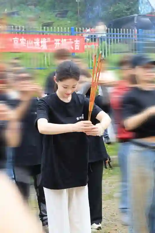 孙嘉璐电影《哀牢山·迷境》开机，以角色探索人与自然的未知边界