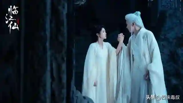 提前打响暑期档，为何《临江仙》口碑热度双领跑？