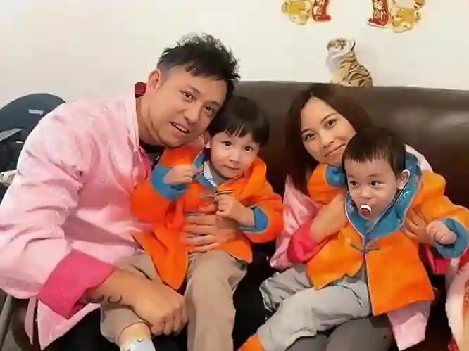 好惨！香港知名男星发文求工作，已无钱交房租，一家六口无家可归
