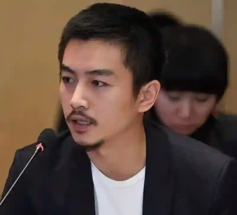 陈晓也没有料到吧？离婚才半年不到，他的前妻陈妍希就有了新生活