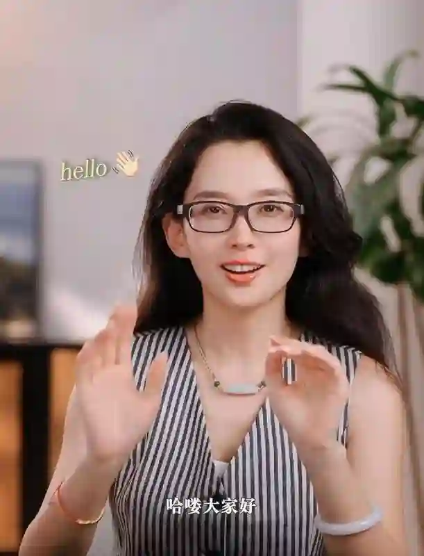 宁静正面回应“牵手”事件隐情！汪峰实在可怜，里子和面子都没了