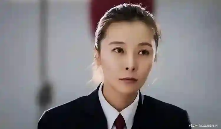 柯蓝52岁选择丁克生活，李亚鹏对她的态度引关注