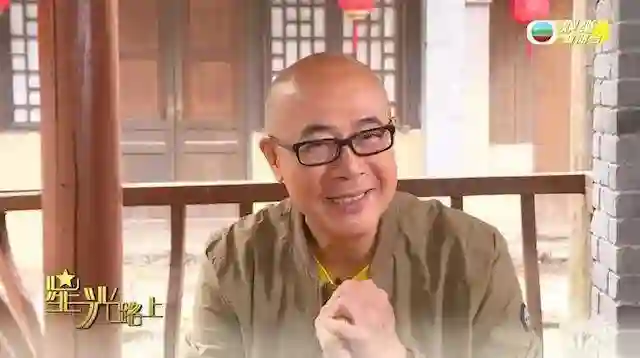 TVB老戏骨续约后获公司安排连拍两剧，曾三度被挖角，誓死效忠TVB不离巢