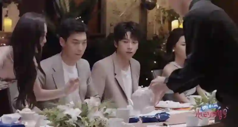 被骂了两年，他俩要结婚了？