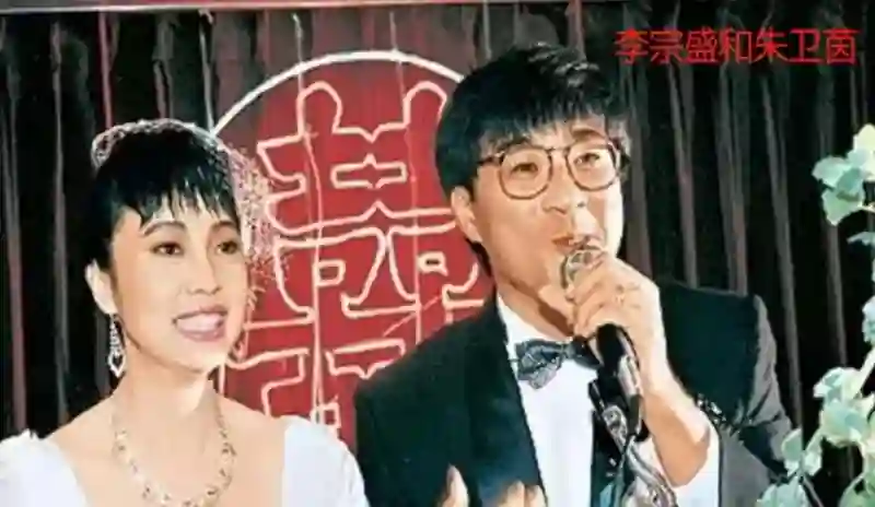 离婚21年，李宗盛早有娇妻，为何林忆莲仍不再婚？答案俗套又露骨
