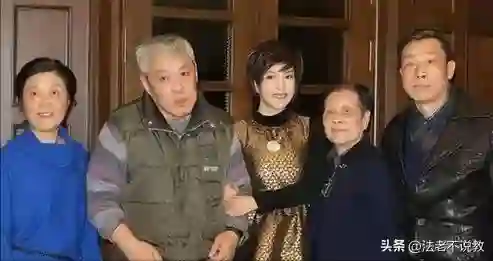 谢晋：我一生最大遗憾，4个孩子3个残疾，临终才发现是自己造成的