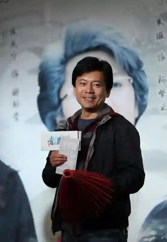 演员何政军：我这辈子最正确的决定，就是娶了个平凡的妻子