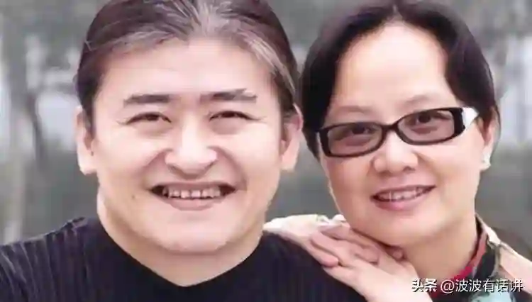 61岁刘欢晚年生活：父母离世女儿未婚，被“不死癌症”困扰多年