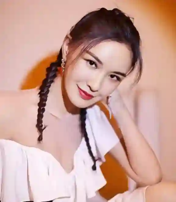 娱乐圈艺人改名玄学，有人改名就红了，有人却越改越糊