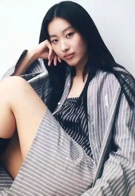 陈奕迅女儿陈康堤官宣出道，首支英文单曲《doll》即将来袭