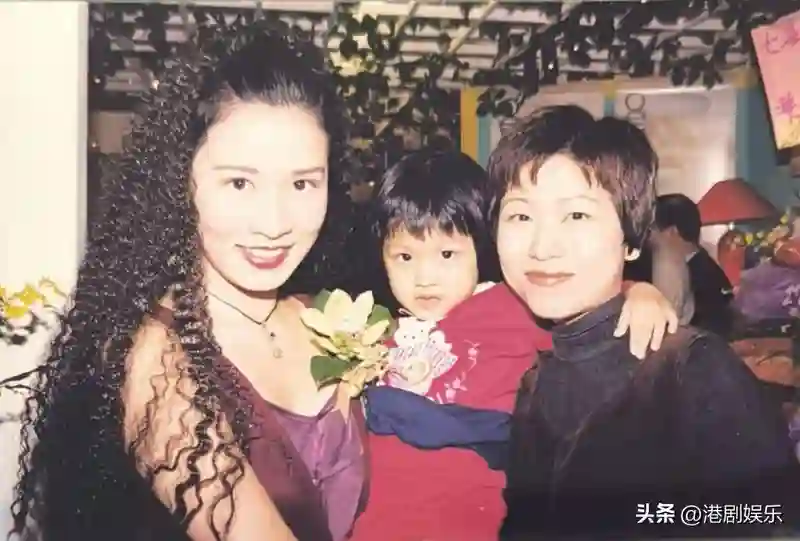 港姐老公自曝错过佘诗曼，昔日三角恋风波激烈，预见她红遍大荧幕