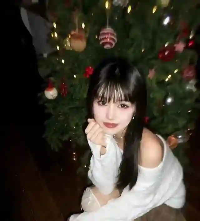 汪峰的大女儿集中了父母的优点，越大越美，简直是绝世美女