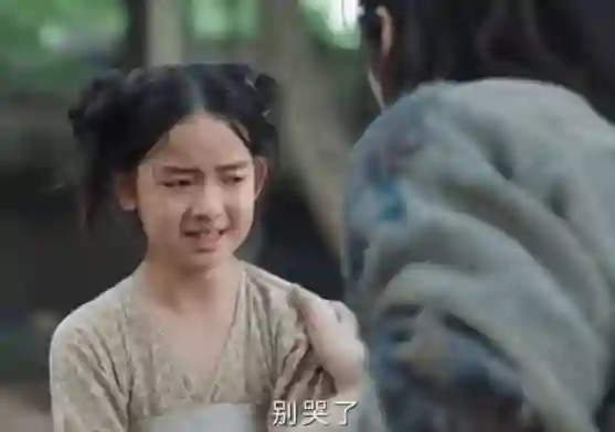 女儿11岁成“小戏骨”，继承父母好基因，考古聂远老婆晒幸福合照