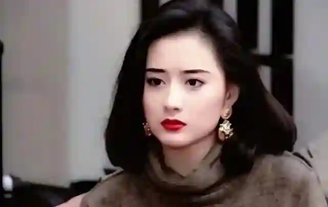 难怪都说陈德容“难哄”，原来她是真公主啊