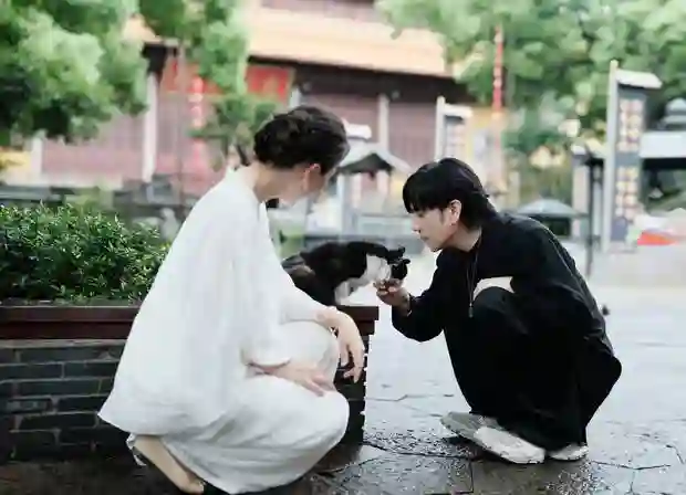林依轮分享与妻子西华30周年合影！同框笑容温馨治愈，岁月不败恩爱真情