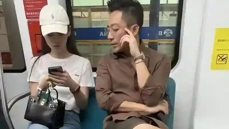 生日宴上“口吐芬芳”的汪小菲，却意外暴露了马筱梅的尴尬处境