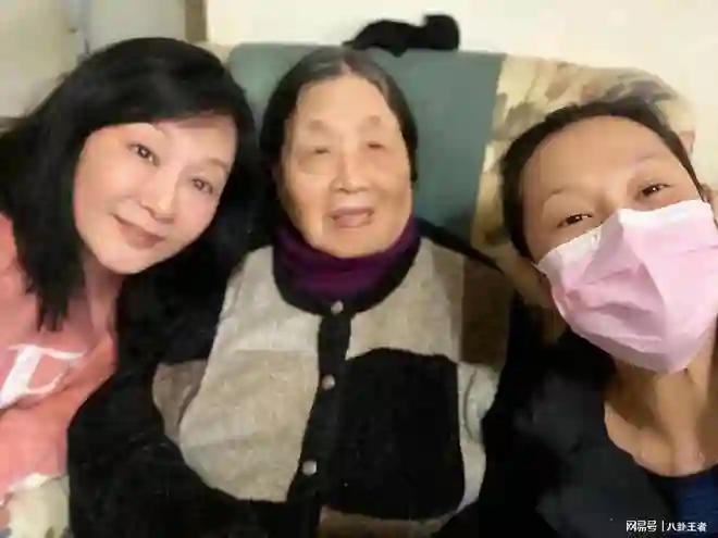 大瓜！刘若英被曝与亲姐同谋霸占失智祖母房产，奶茶并不人淡如菊