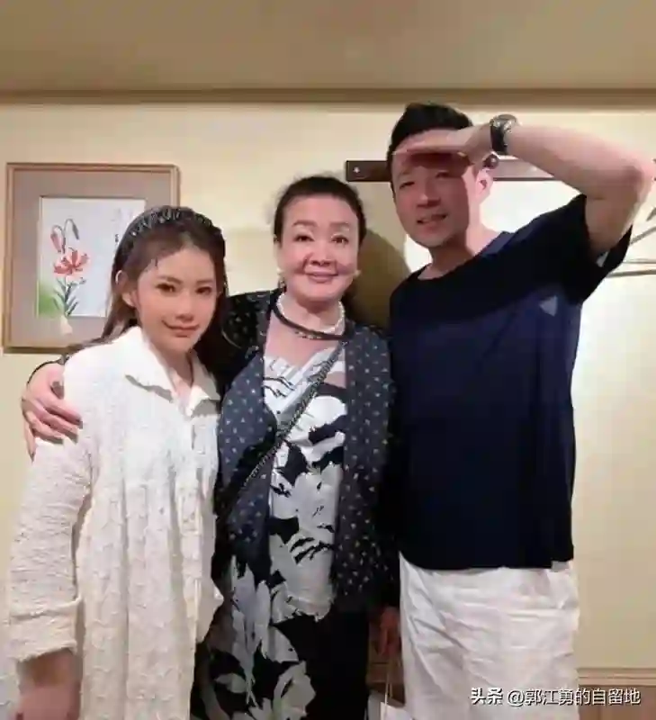 汪小菲霸气晒儿子正面照，就是要昭告天下:我的孩子我做主！