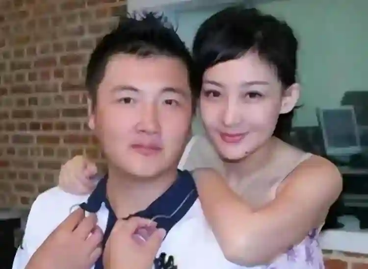 孙楠近况曝光，情感风波再起，潘蔚终于找到了真实的爱情