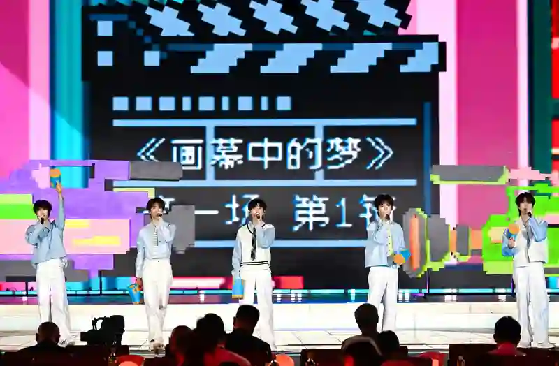 与烟台相约电影火热的夏天！“2025中国电影导演之夜”