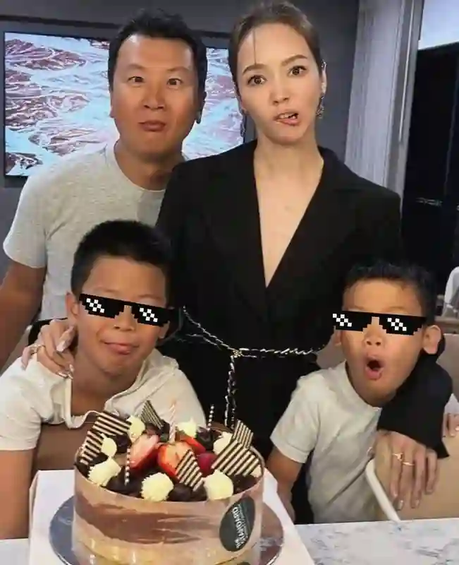 和周杰伦分手18年后，她再度翻红