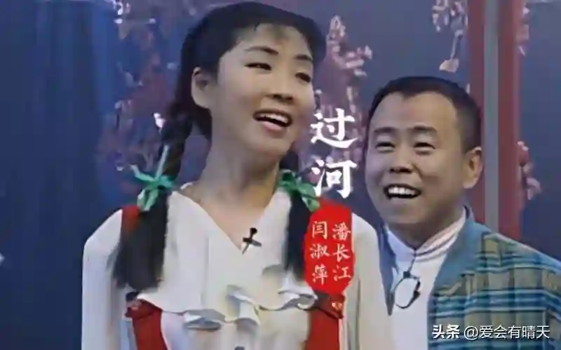 潘长江过68岁生日，饭菜很一般，五粮液直接摆上桌，徒弟来了不少