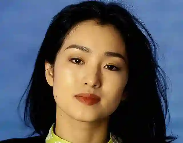 不露面不知道，一露面吓一跳！这些明星怎么突然老得连面相都变了