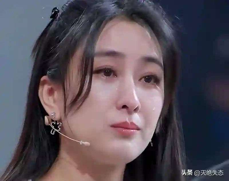 和孔令辉同居11年，穿泳装骑黑人背上的马苏，如今怎么样了？