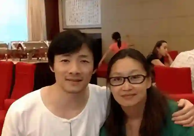 51岁无儿无女，24年做配，不玩微博不炒作的祖峰，才是“娱圈清流”！