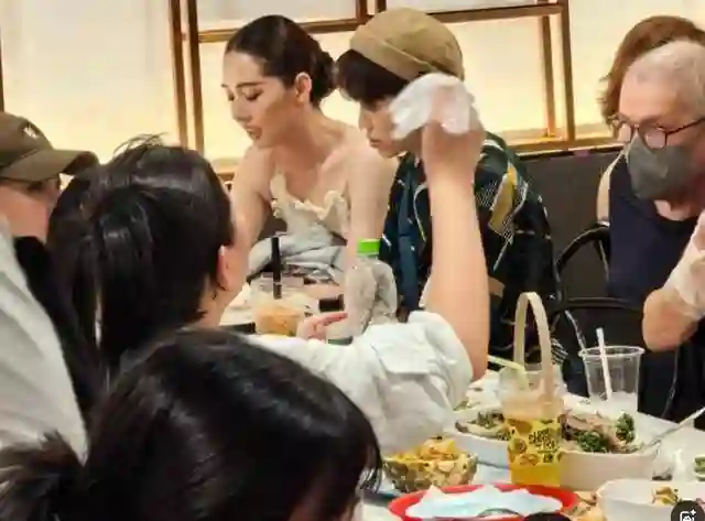 郭碧婷爸爸再次入院，心脏衰竭还有肺部发炎，病房照曝光好憔悴