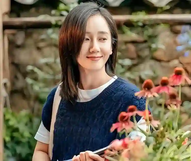 蒋欣谭松韵难挡！年轻貌美北电校花，总给大咖作配可惜啦