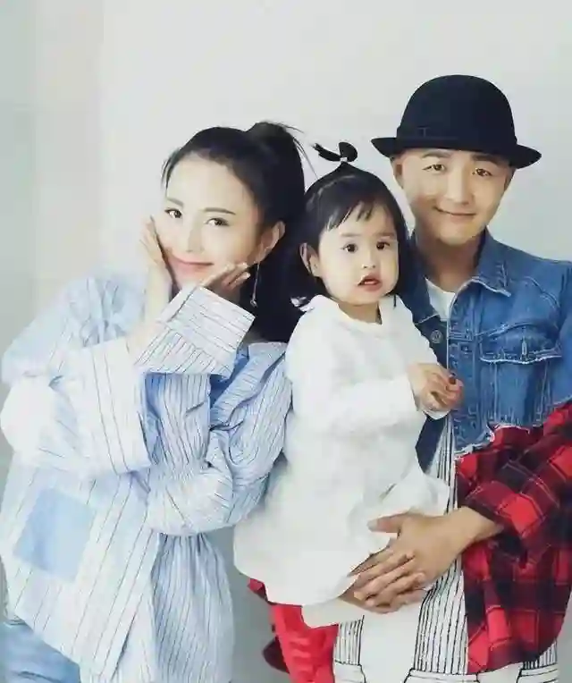 包贝尔：曾同时谈7个女友，娶学妹包文婧，如今生二胎很幸福