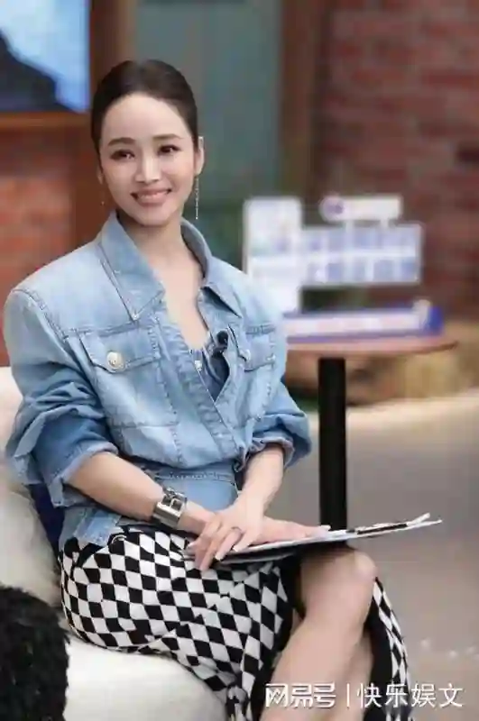 侯佩岑陈乔恩遭恐吓，台湾艺人的苦日子到来，但她们的市场在大陆