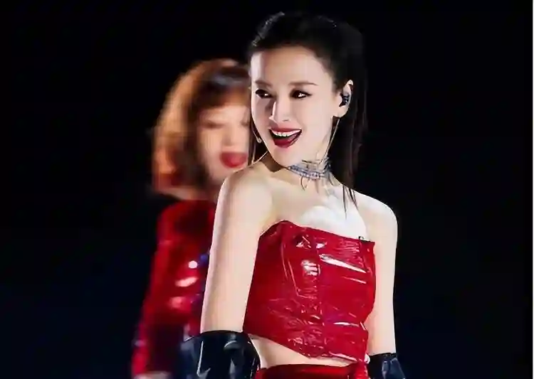离婚12年后，潘粤明与董洁终于迎来了各自的结局