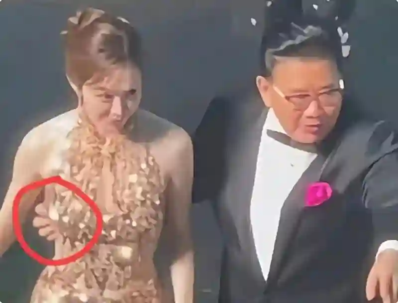 曹可凡的3次抢镜，把宋佳、靳东和蒋奇明的尴尬体现得淋漓尽致