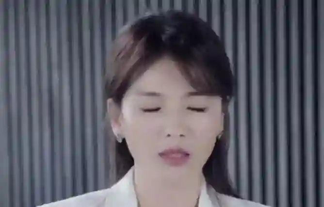 刘涛参加妈祖诞排场无人敌，两杠三星为她开路，亿万大佬只配拍照