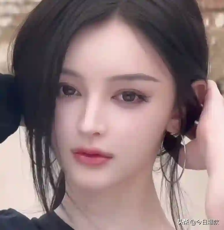 听障女生颜值像AI引争议！微调3处被网暴非人类，真人露面了！
