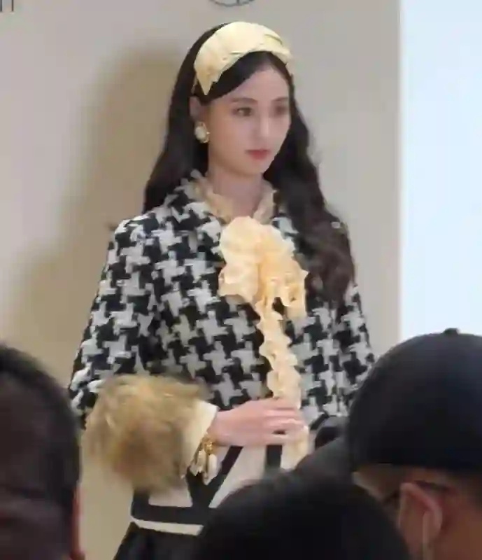 徐艺洋生娃太神秘被质疑代孕！孕期时间线曝光，原来两人奉子成婚