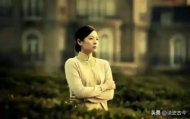 章子怡深夜发文，离婚不到两年，她和汪峰高下立判“胜负已分”