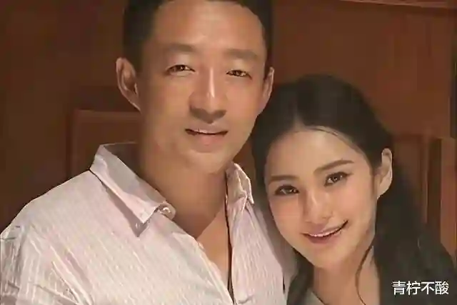 汪小菲夫妇婚礼曝光，排场问题引争议，婚纱照甜美动人