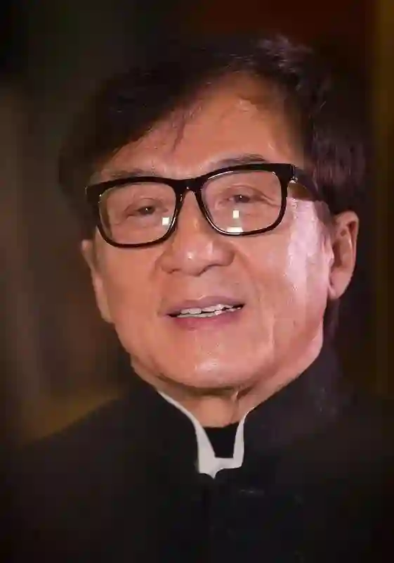 断崖式衰老！刘德华像老头，成龙老态尽显，这些明星怎么成这样了