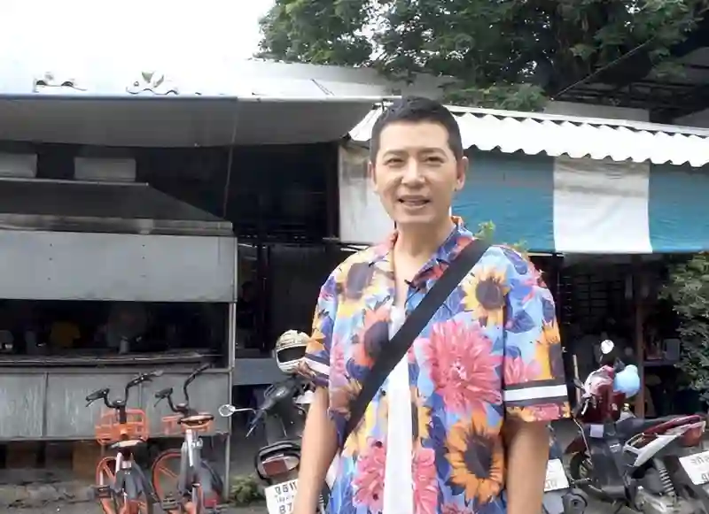 55岁戴军现状：隐居泰国与瞿颖做邻居，暗恋李静16年，如今还单身