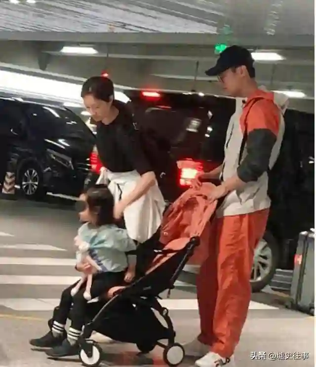 沈佳妮终于不忍了！颜值衰老还被疑离婚，她晒素颜正面刚：就这样