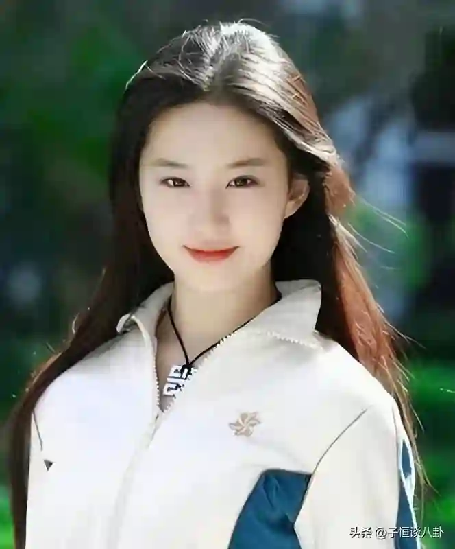 38岁刘亦菲，内娱明星畸形审美，给出狠狠一课！