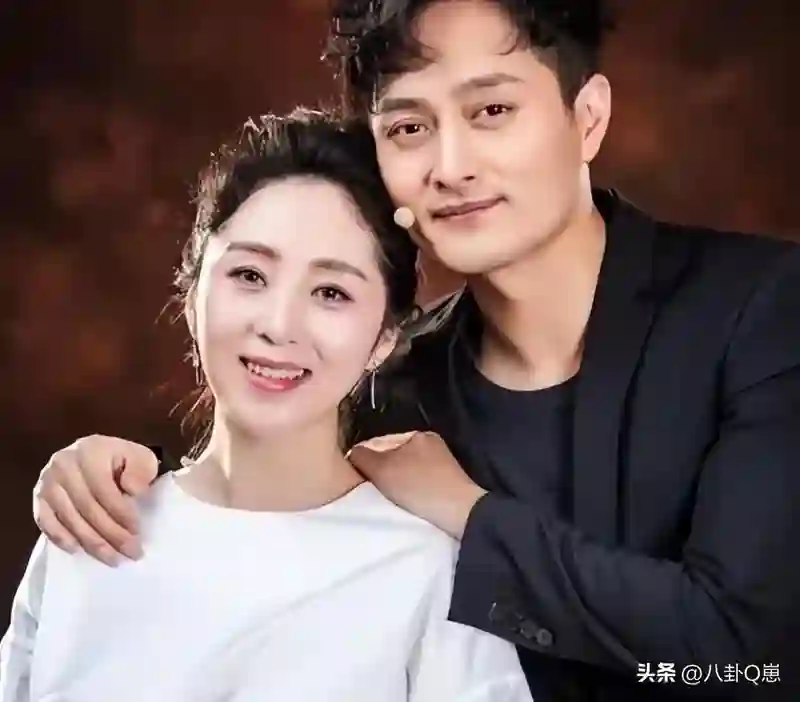 喜新厌旧抛妻弃子，野花真比家花香？如今混成这个样子真是活该